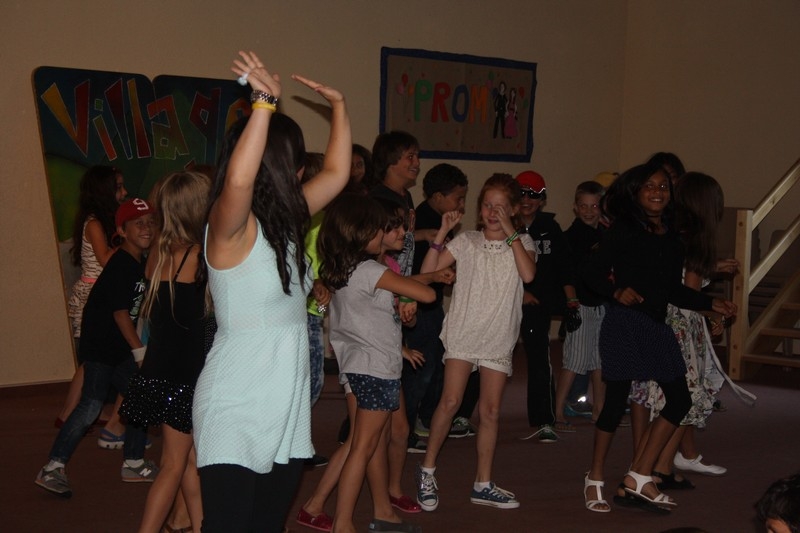 Village Camps International Summer Camp Leysin, Switzerland 2025-08-09 https://www.villagecamps.com/journals_admin/images/687-21-prommm (100).jpg